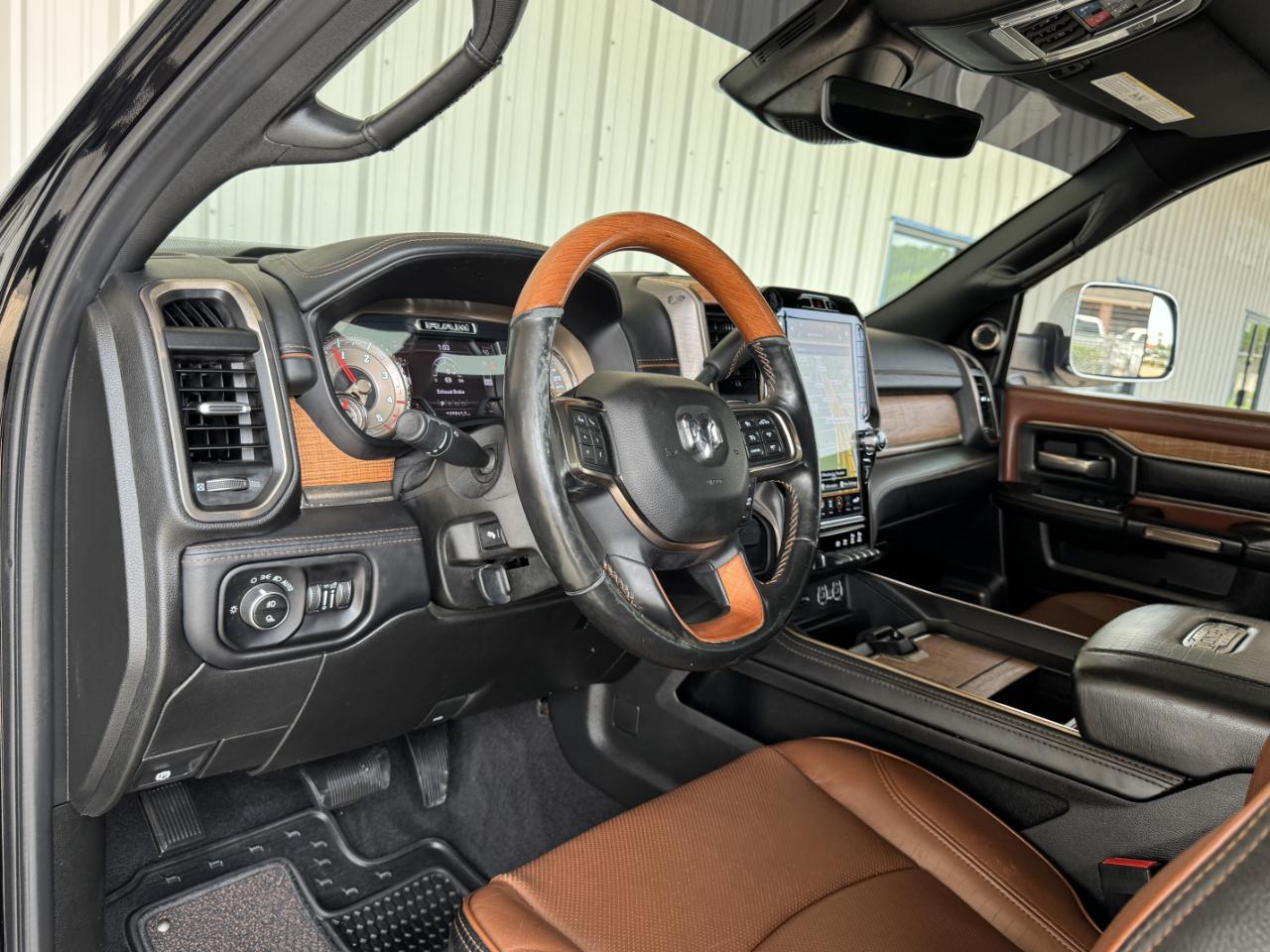 RAM 2500 Laramie Longhorn Crew Cab 4WD 2019
