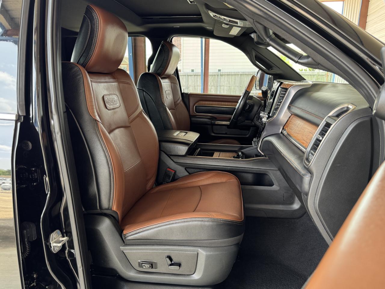 RAM 2500 Laramie Longhorn Crew Cab 4WD 2019