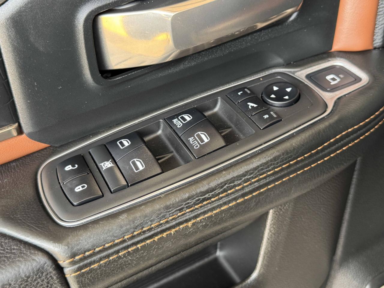 RAM 2500 Laramie Longhorn Crew Cab 4WD 2019