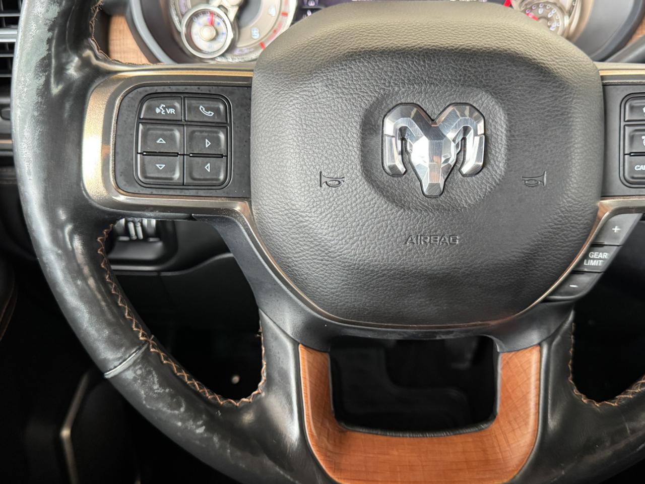 RAM 2500 Laramie Longhorn Crew Cab 4WD 2019