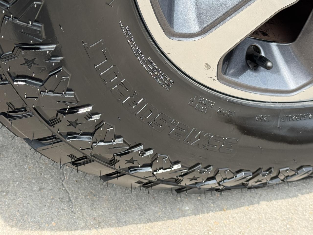 RAM 2500 Laramie Longhorn Crew Cab 4WD 2019