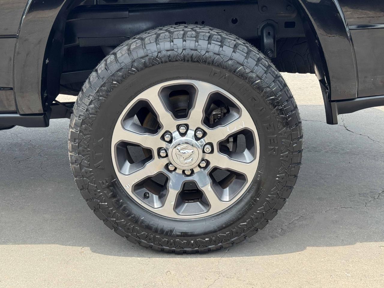 RAM 2500 Laramie Longhorn Crew Cab 4WD 2019