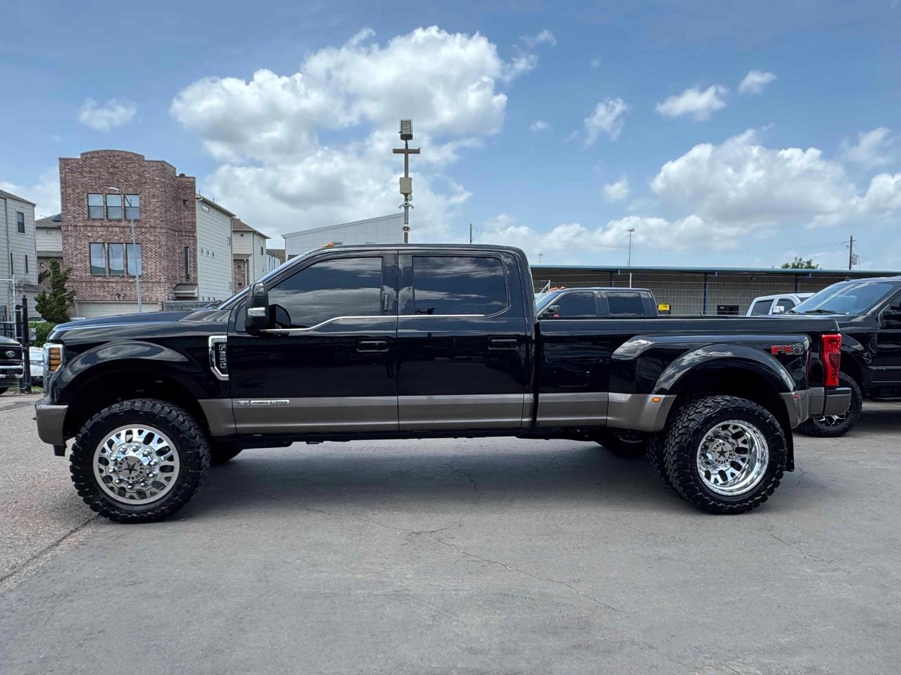 Ford Super Duty F-350 DRW  2019