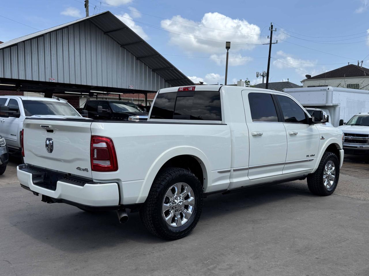 RAM 2500 Limited Mega Cab 4WD 2022