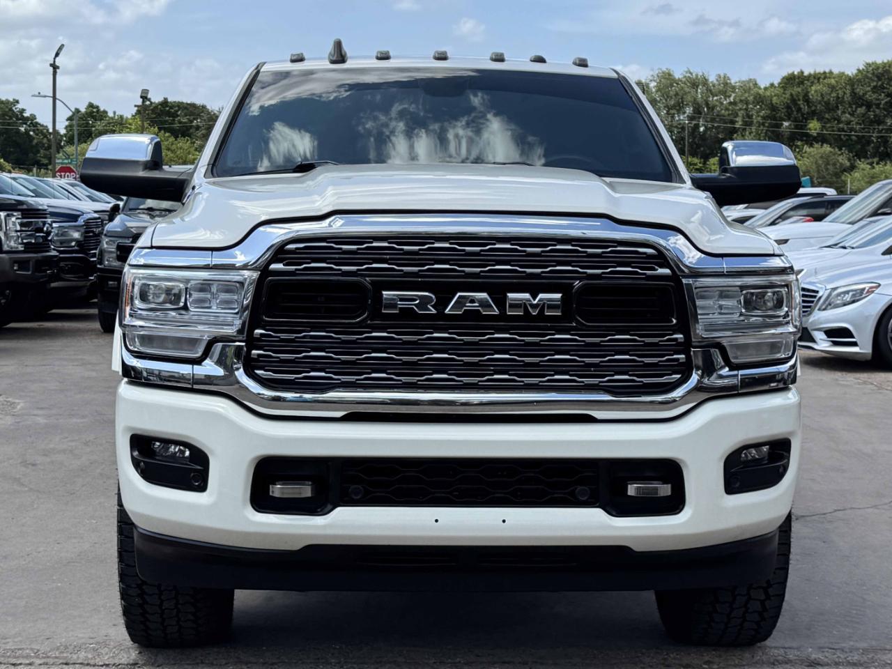RAM 2500 Limited Mega Cab 4WD 2022