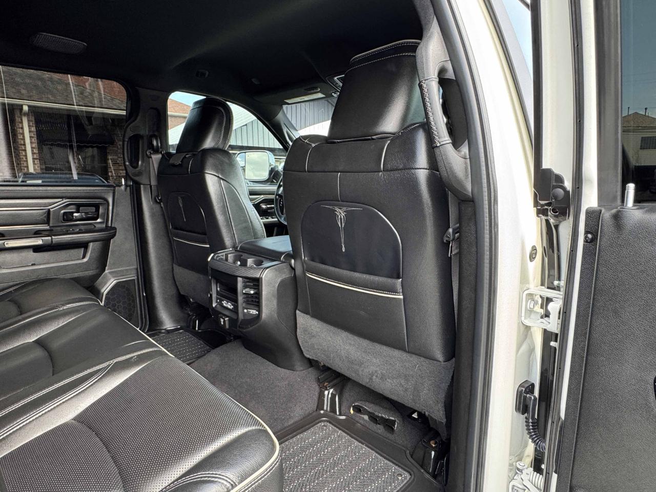 RAM 2500 Limited Mega Cab 4WD 2022