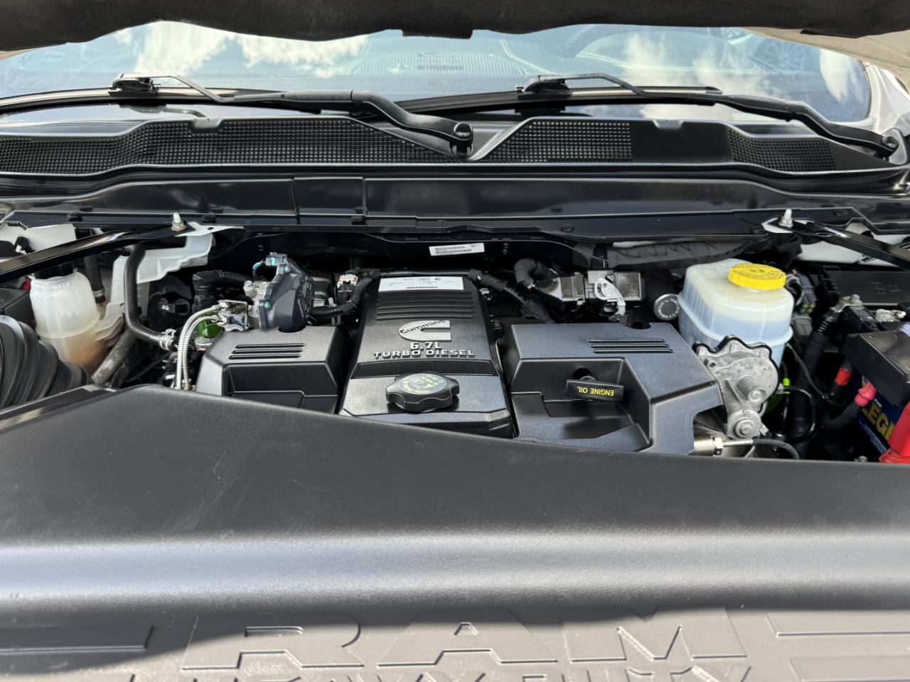 RAM 2500 Limited Mega Cab 4WD 2022