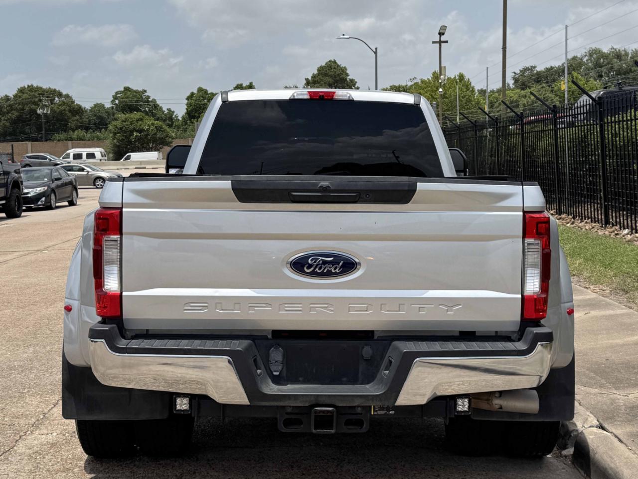 Ford Super Duty F-350 DRW  2019
