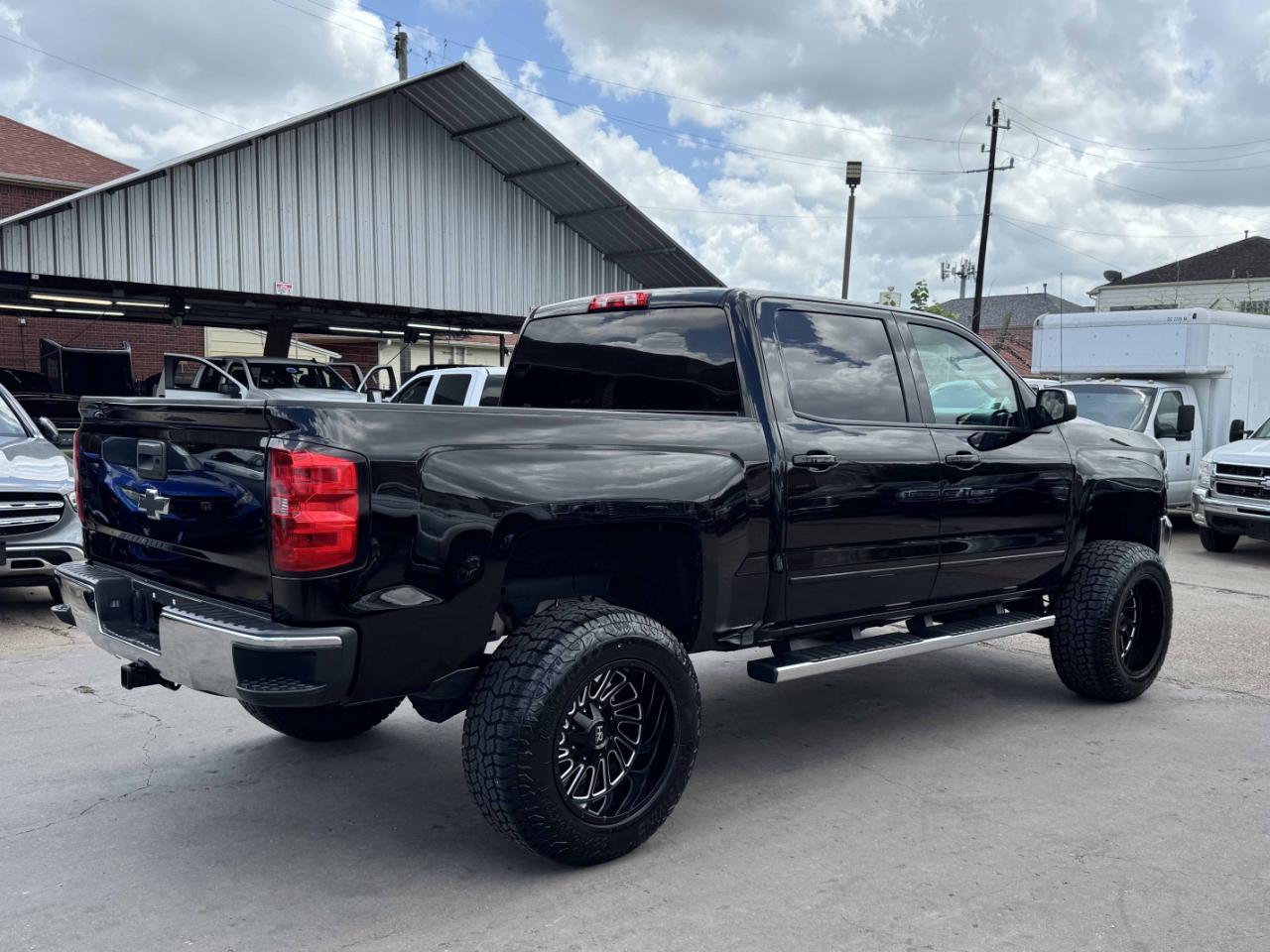 Chevrolet Silverado 1500 LT Crew Cab 2WD 2017