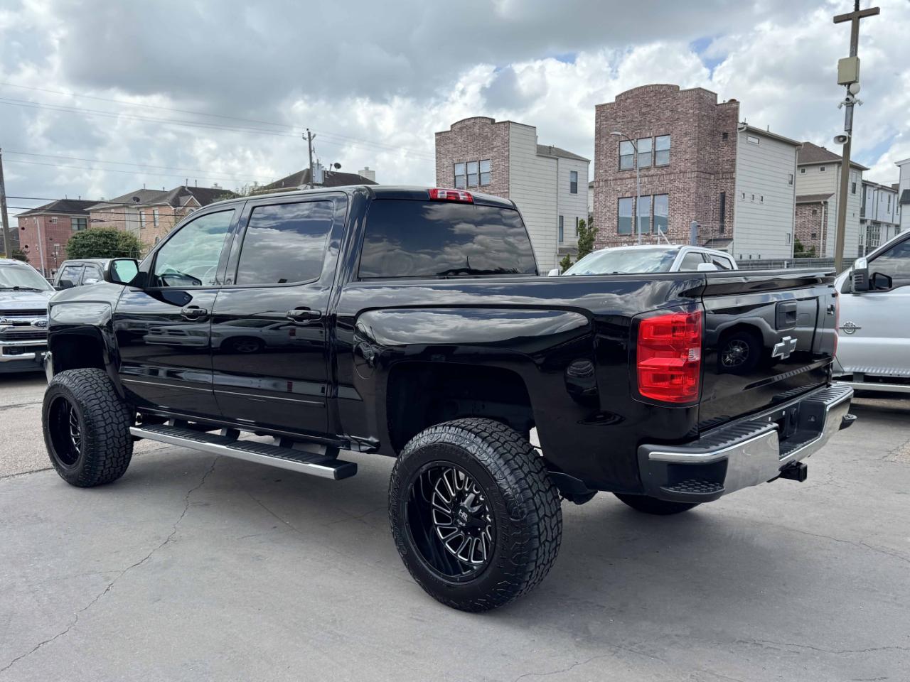Chevrolet Silverado 1500 LT Crew Cab 2WD 2017