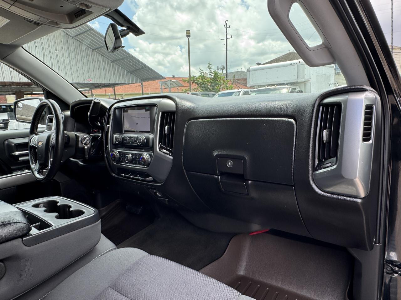 Chevrolet Silverado 1500 LT Crew Cab 2WD 2017