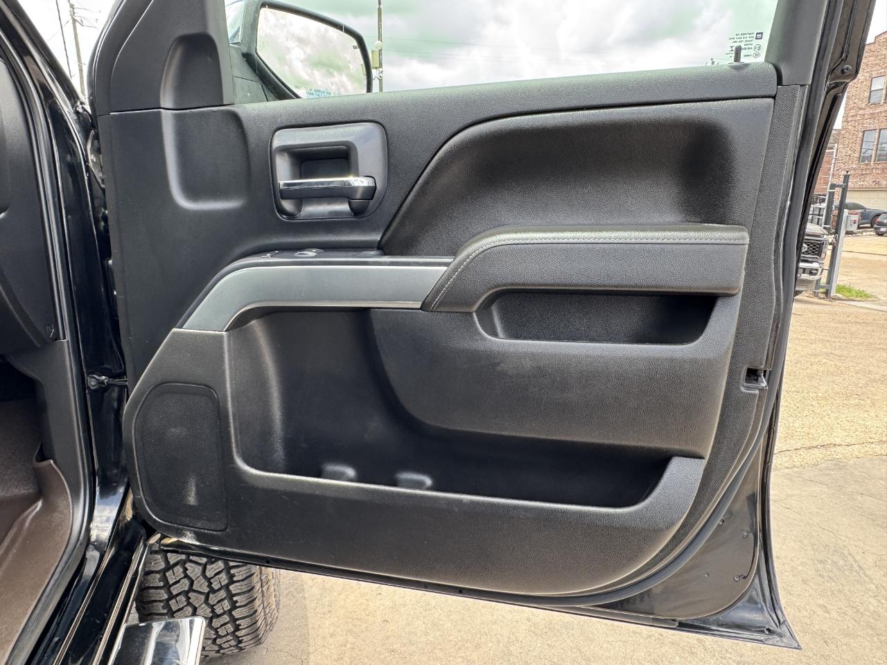 Chevrolet Silverado 1500 LT Crew Cab 2WD 2017