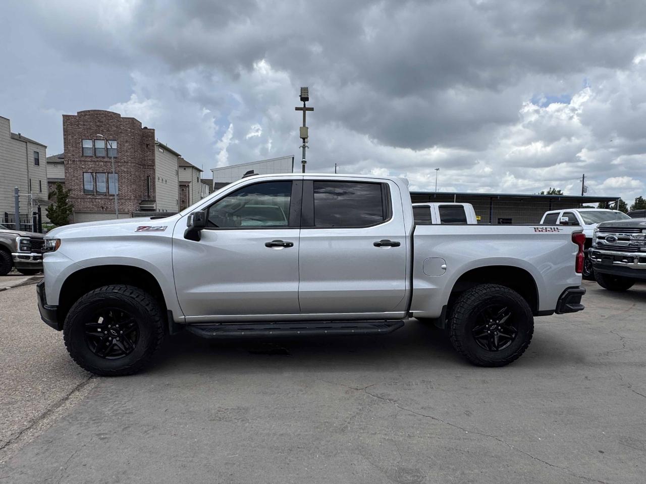 Chevrolet Silverado 1500 LT Trail Boss Crew Cab 4WD 2020