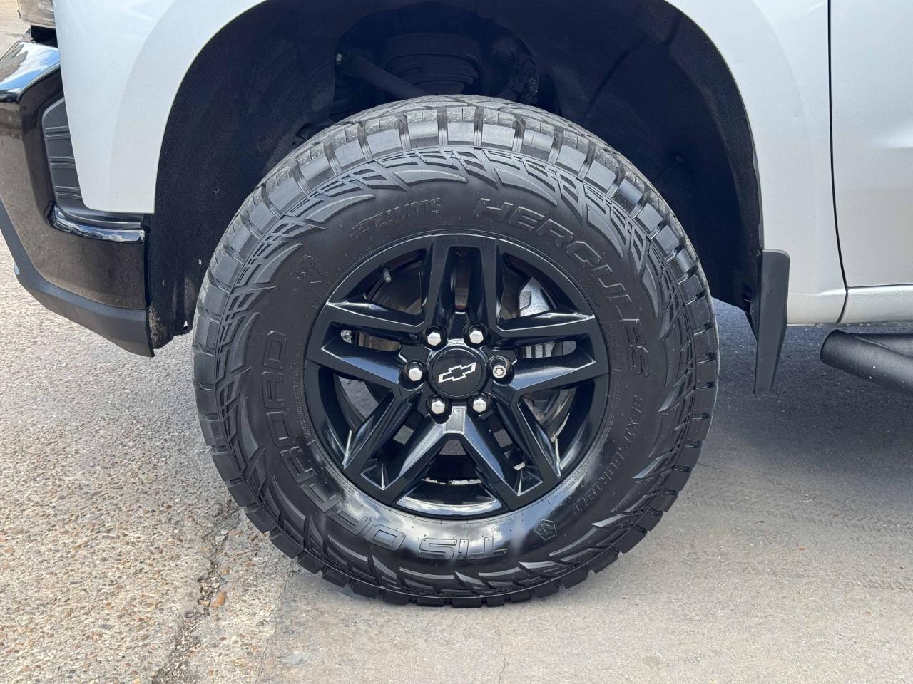 Chevrolet Silverado 1500 LT Trail Boss Crew Cab 4WD 2020