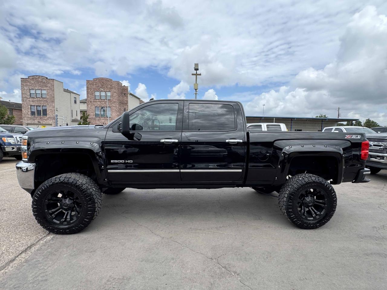 Chevrolet Silverado 2500HD LTZ Crew Cab 4WD 2015