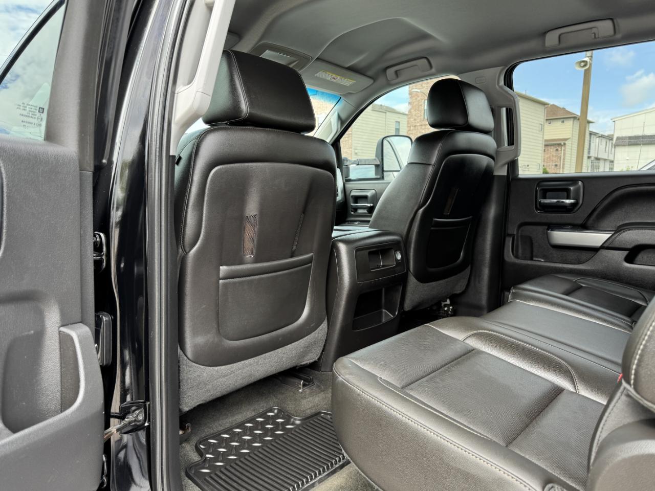 Chevrolet Silverado 2500HD LTZ Crew Cab 4WD 2015