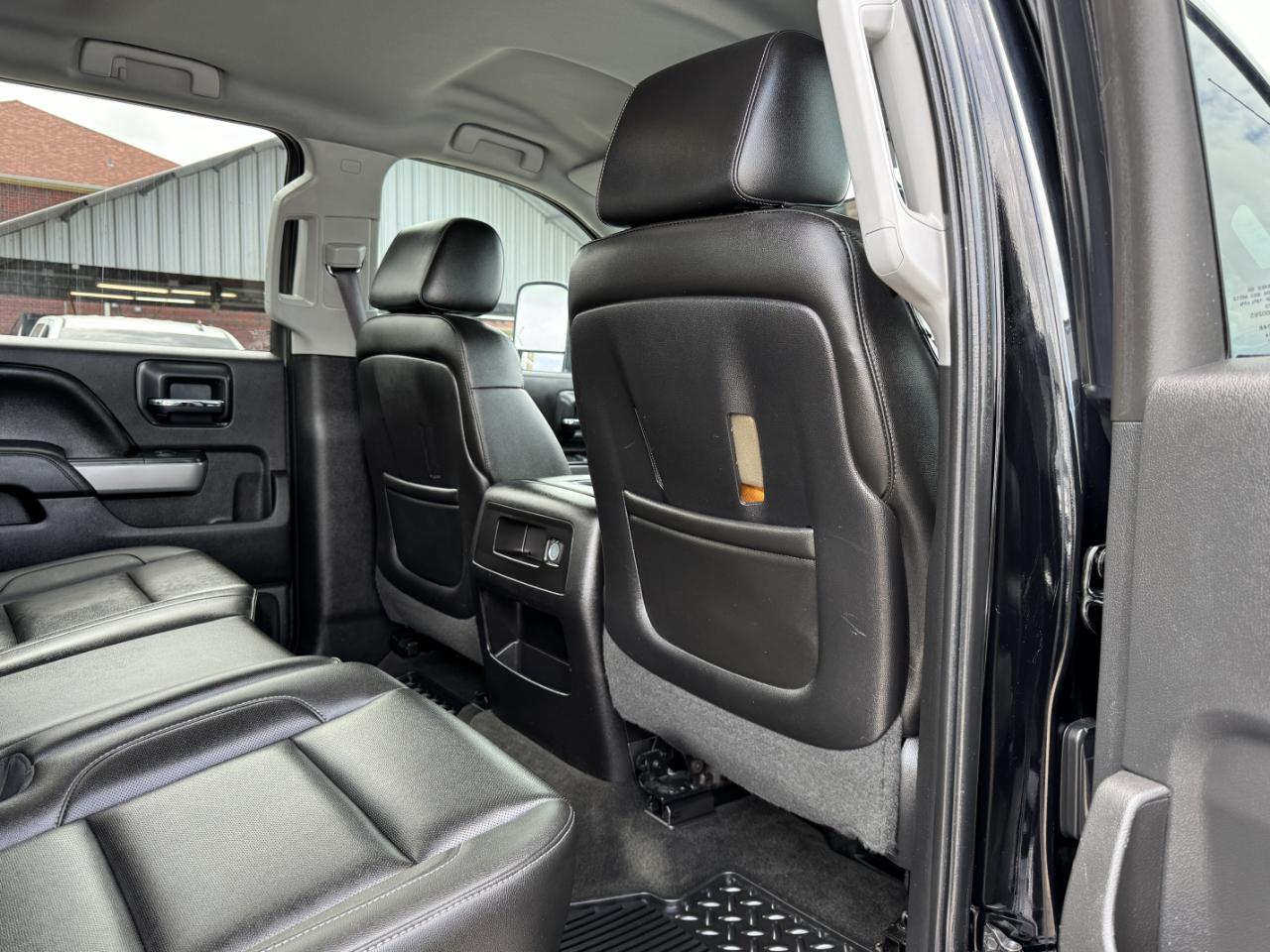 Chevrolet Silverado 2500HD LTZ Crew Cab 4WD 2015