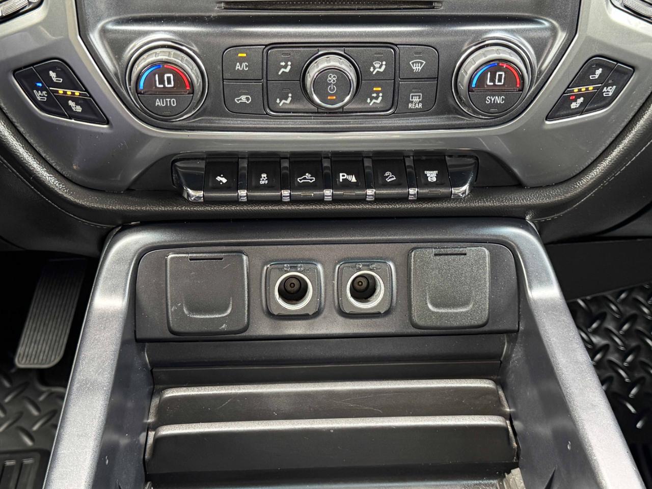 Chevrolet Silverado 2500HD LTZ Crew Cab 4WD 2015