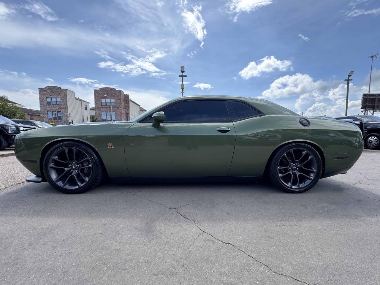 Dodge Challenger  2022