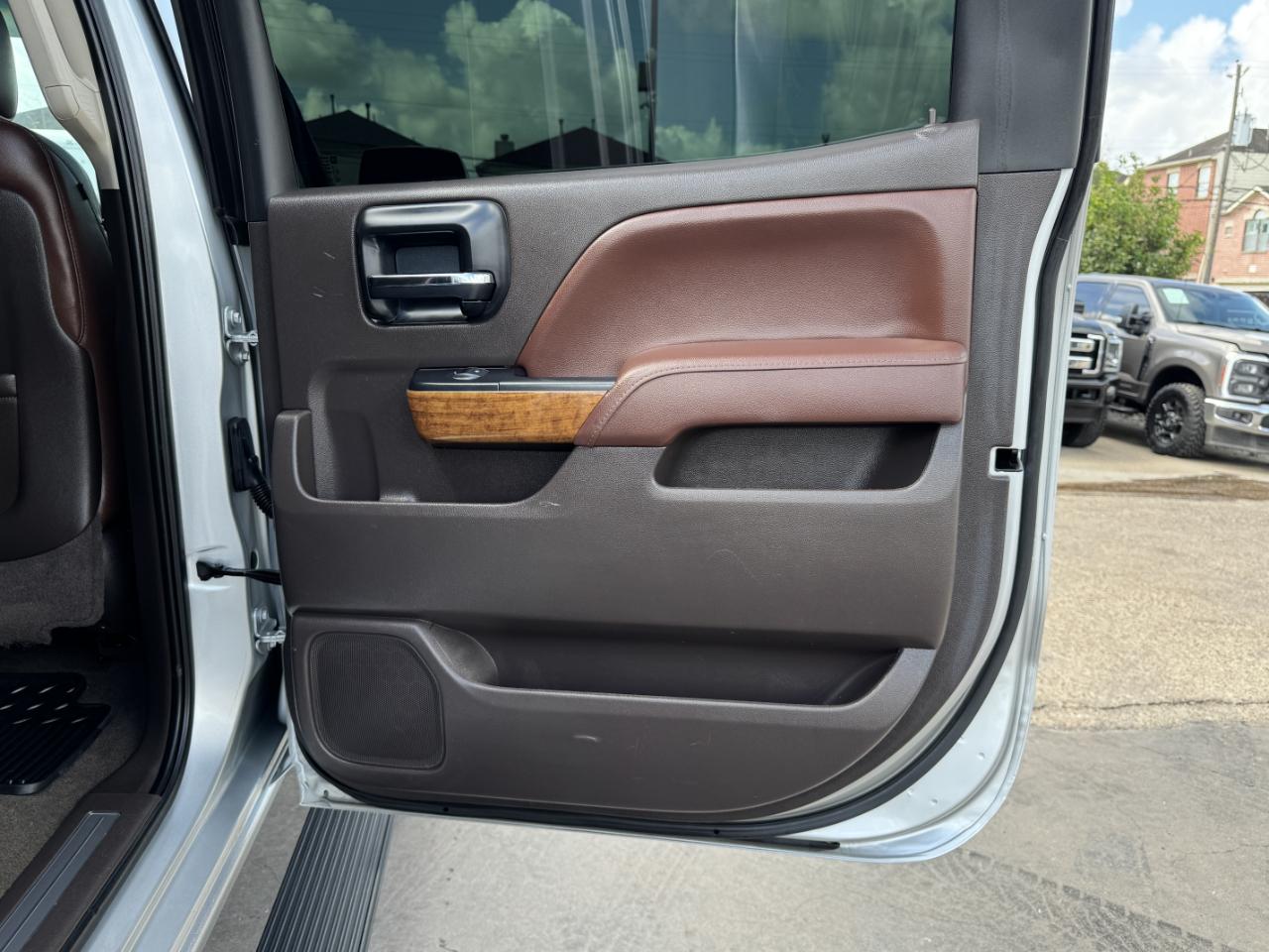 Chevrolet Silverado 1500 High Country Crew Cab 4WD 2014