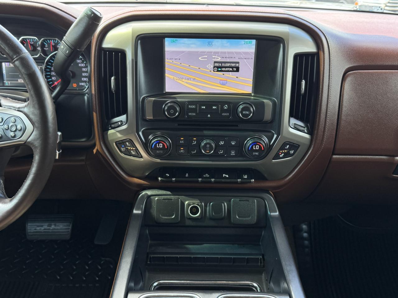Chevrolet Silverado 1500 High Country Crew Cab 4WD 2014