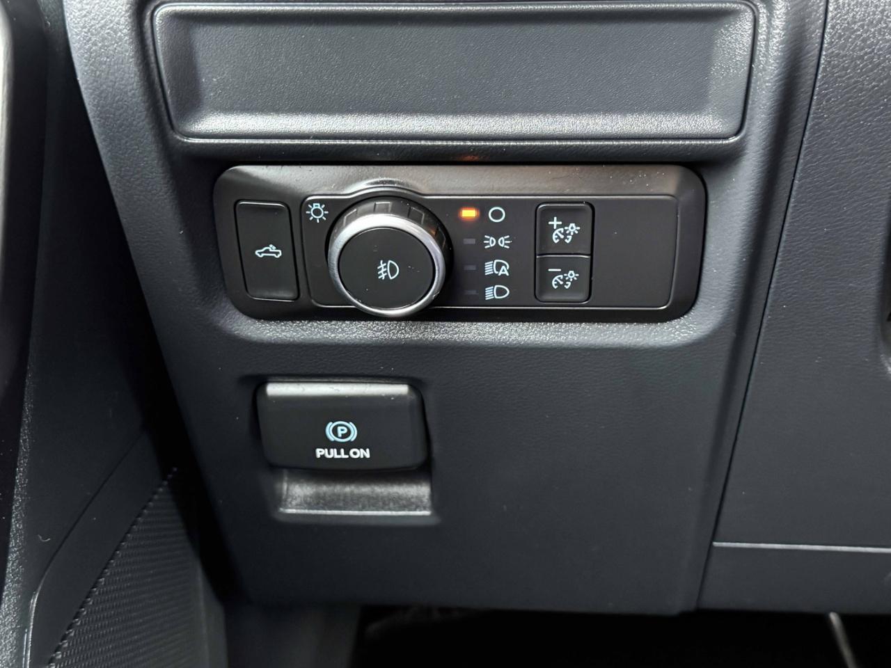 Ford F-150 STX SuperCrew 4WD 2021