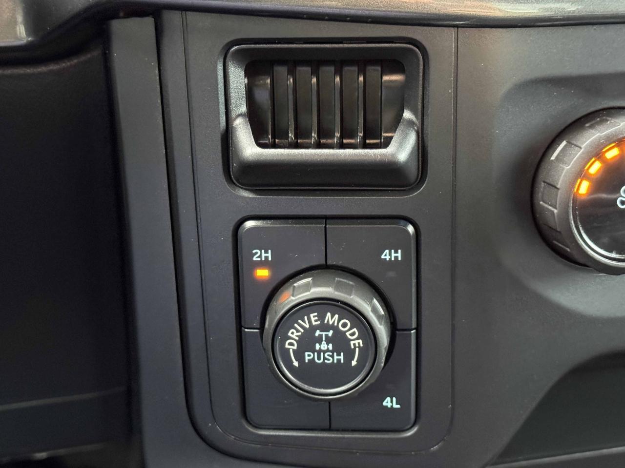 Ford F-150 STX SuperCrew 4WD 2021