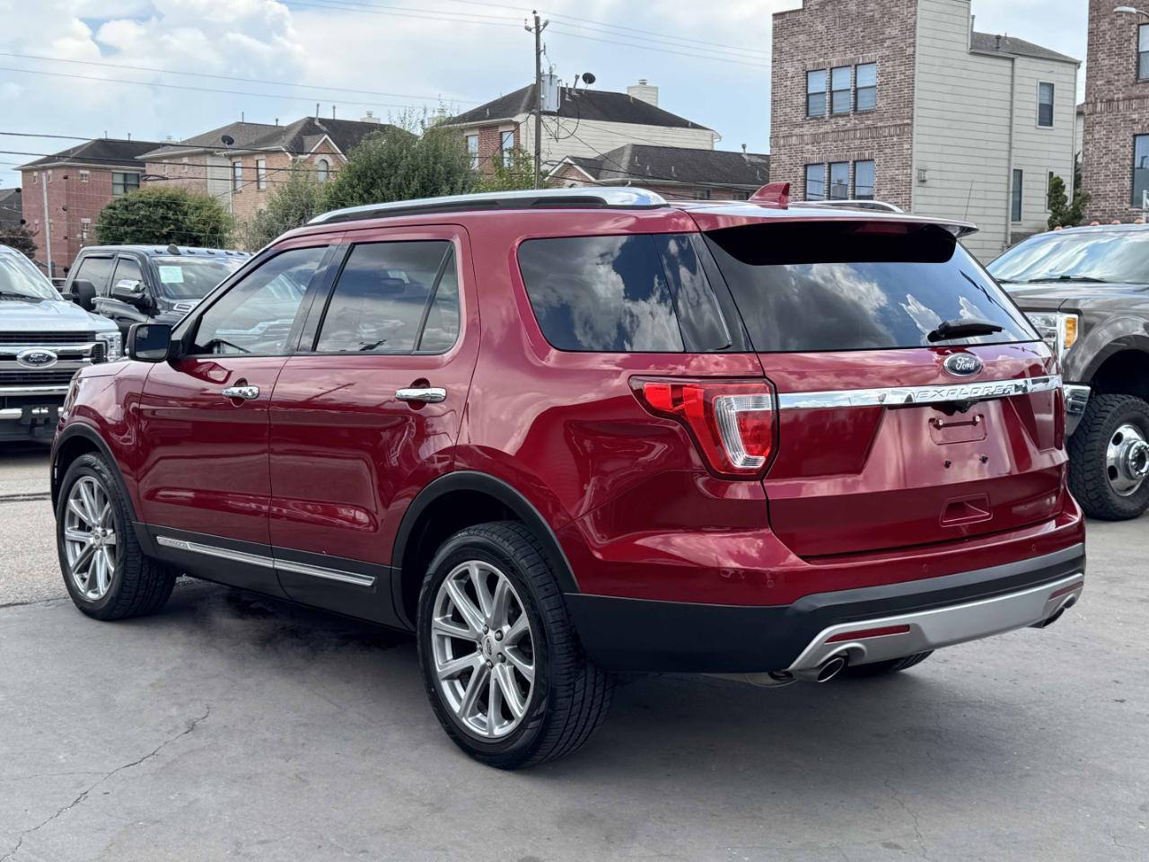 Ford Explorer Limited 4WD 2017