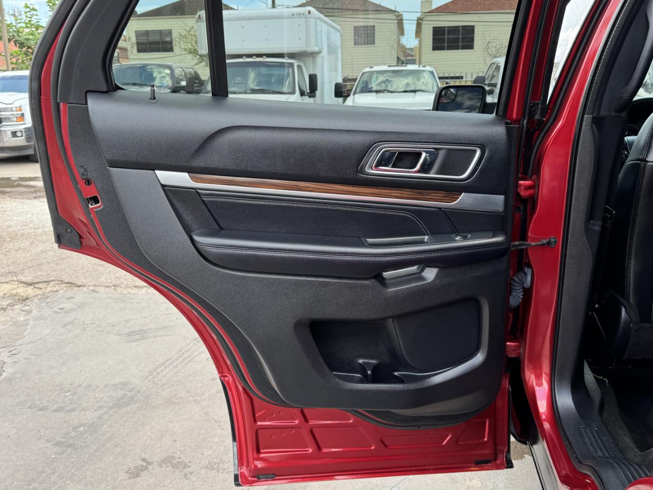 Ford Explorer Limited 4WD 2017