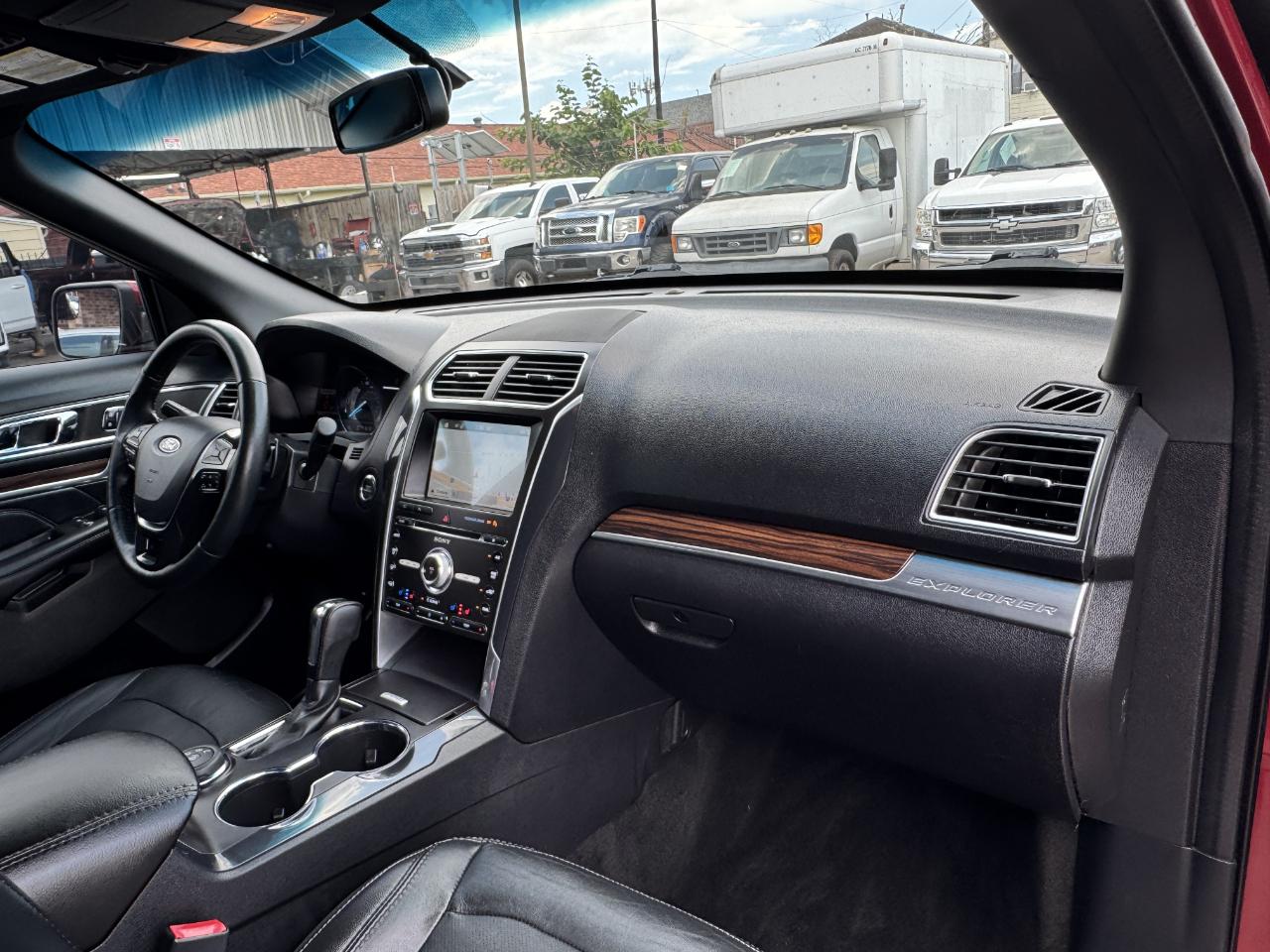 Ford Explorer Limited 4WD 2017