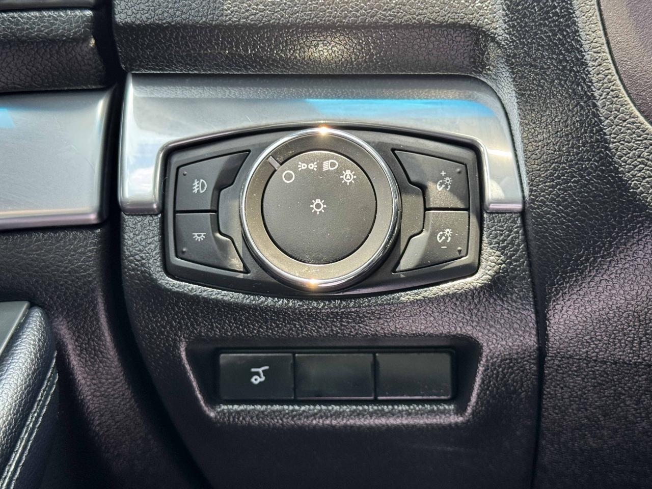 Ford Explorer Limited 4WD 2017