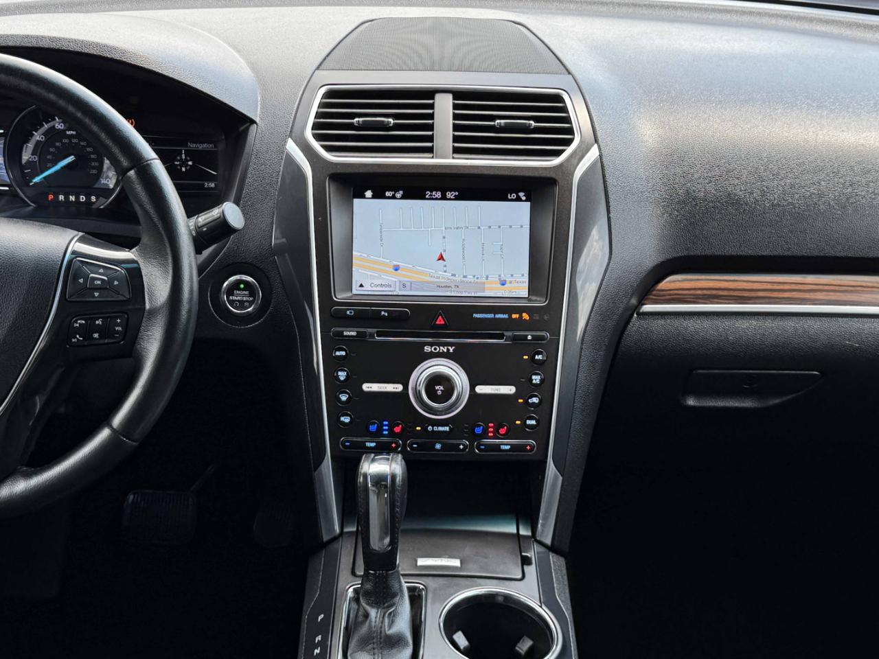 Ford Explorer Limited 4WD 2017