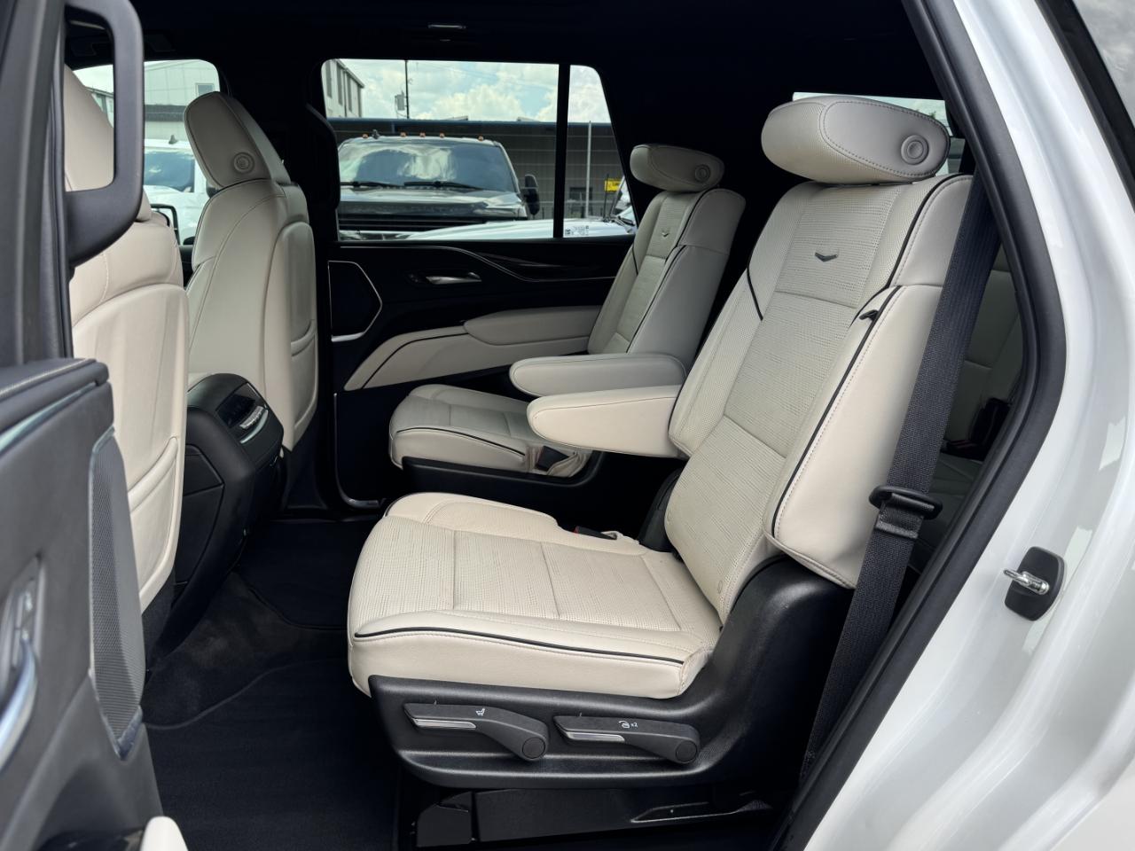 Cadillac Escalade  2022