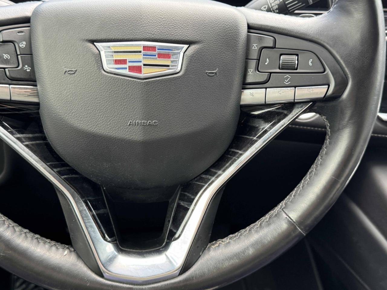 Cadillac Escalade  2022