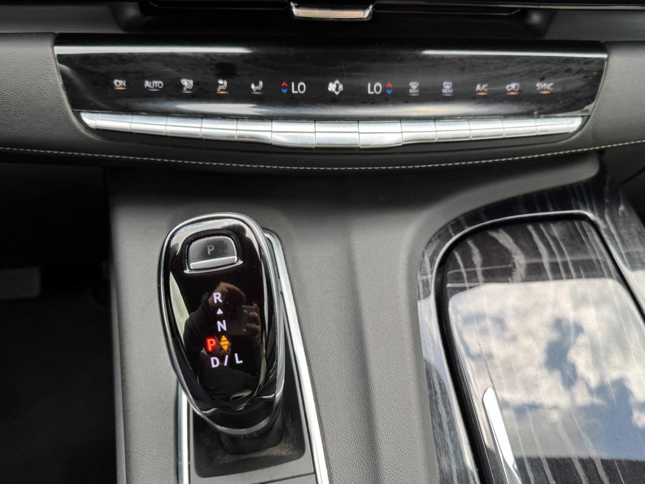 Cadillac Escalade  2022