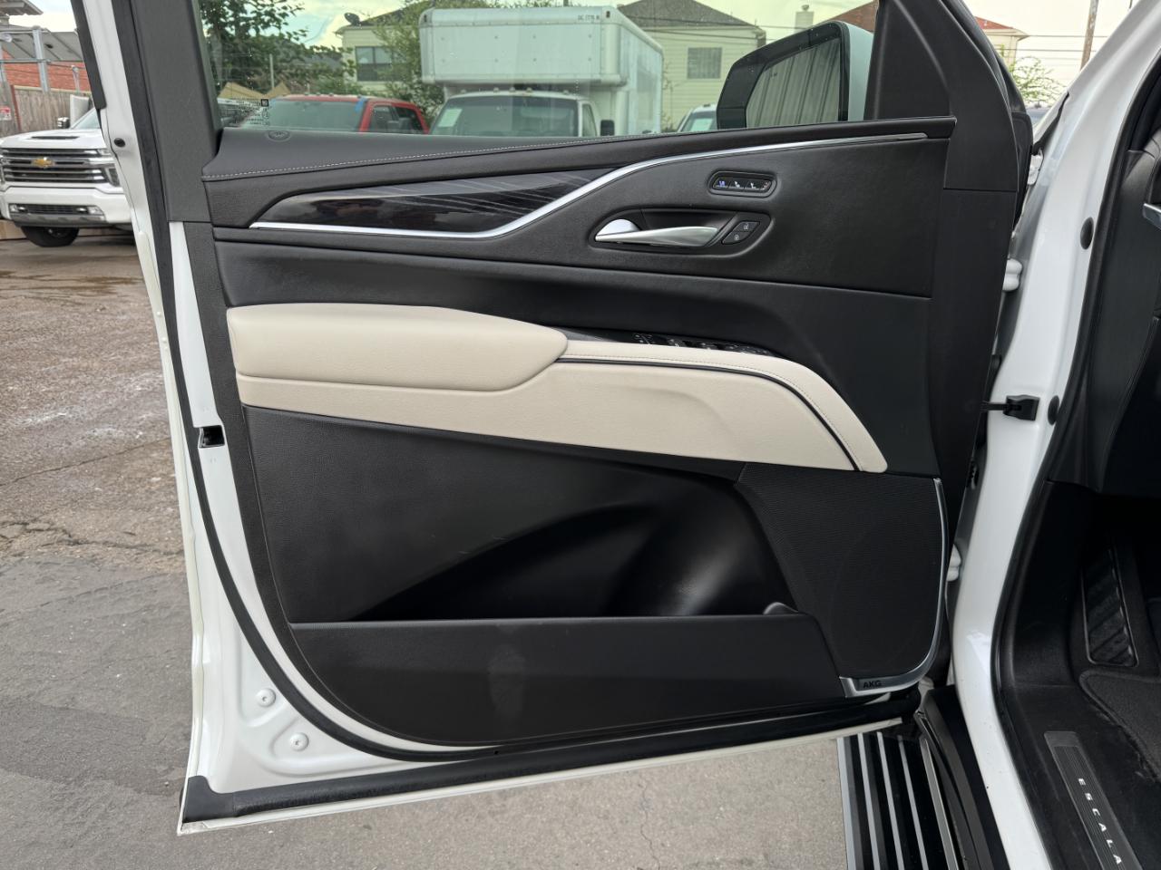 Cadillac Escalade  2022