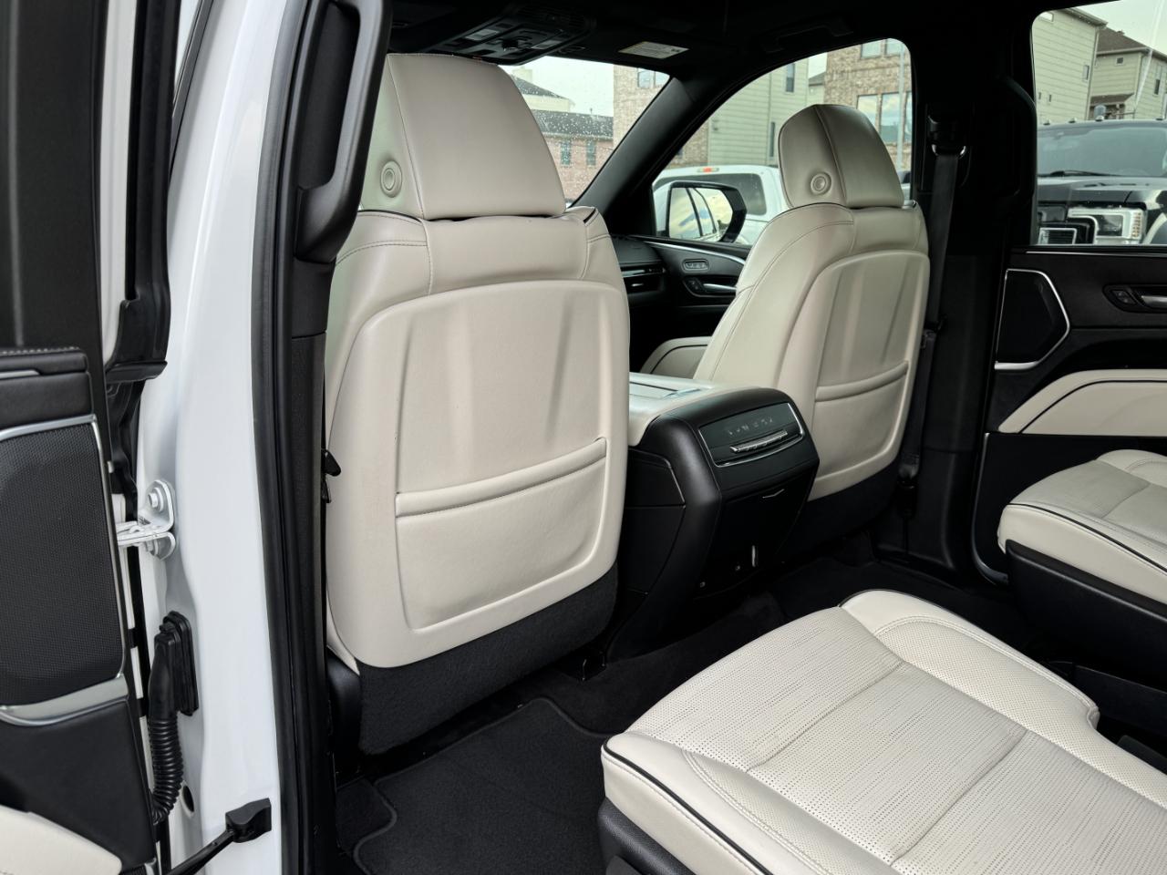 Cadillac Escalade  2022