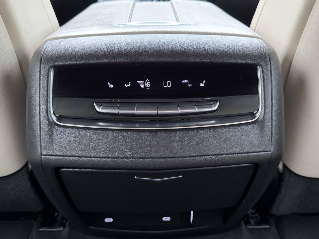 Cadillac Escalade  2022