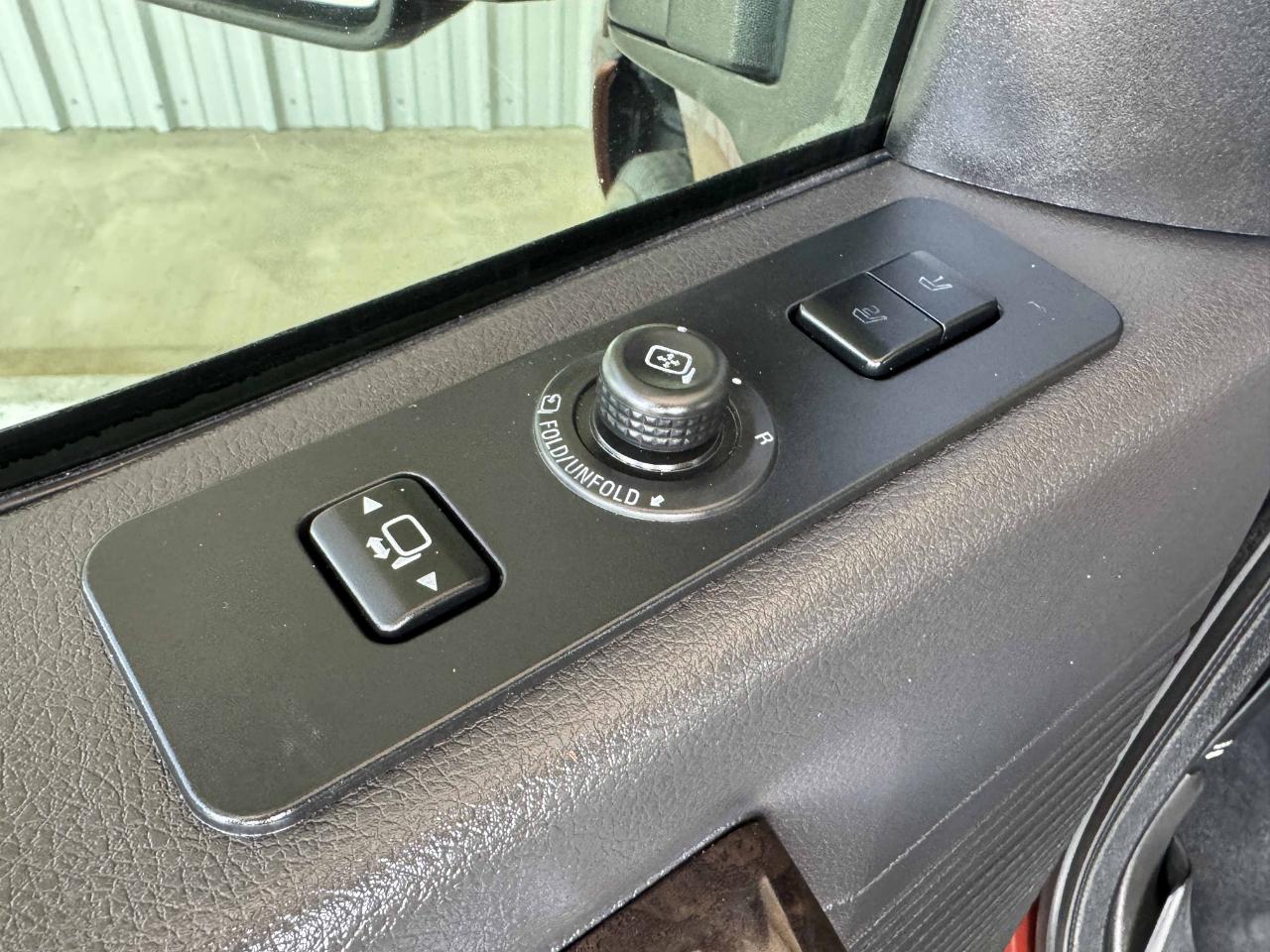Ford Super Duty F-250 SRW  2015