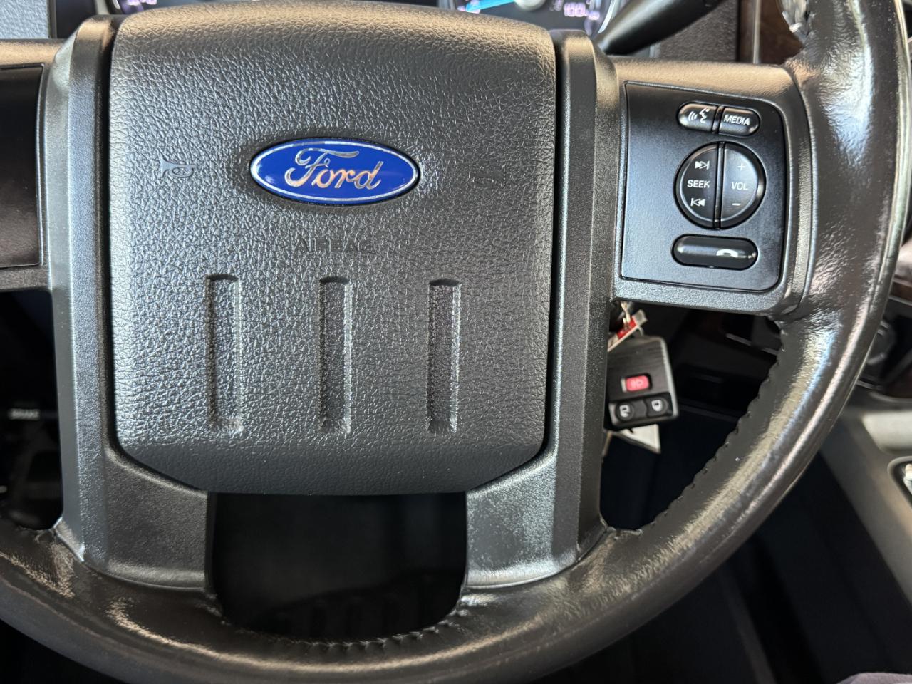 Ford Super Duty F-250 SRW  2015