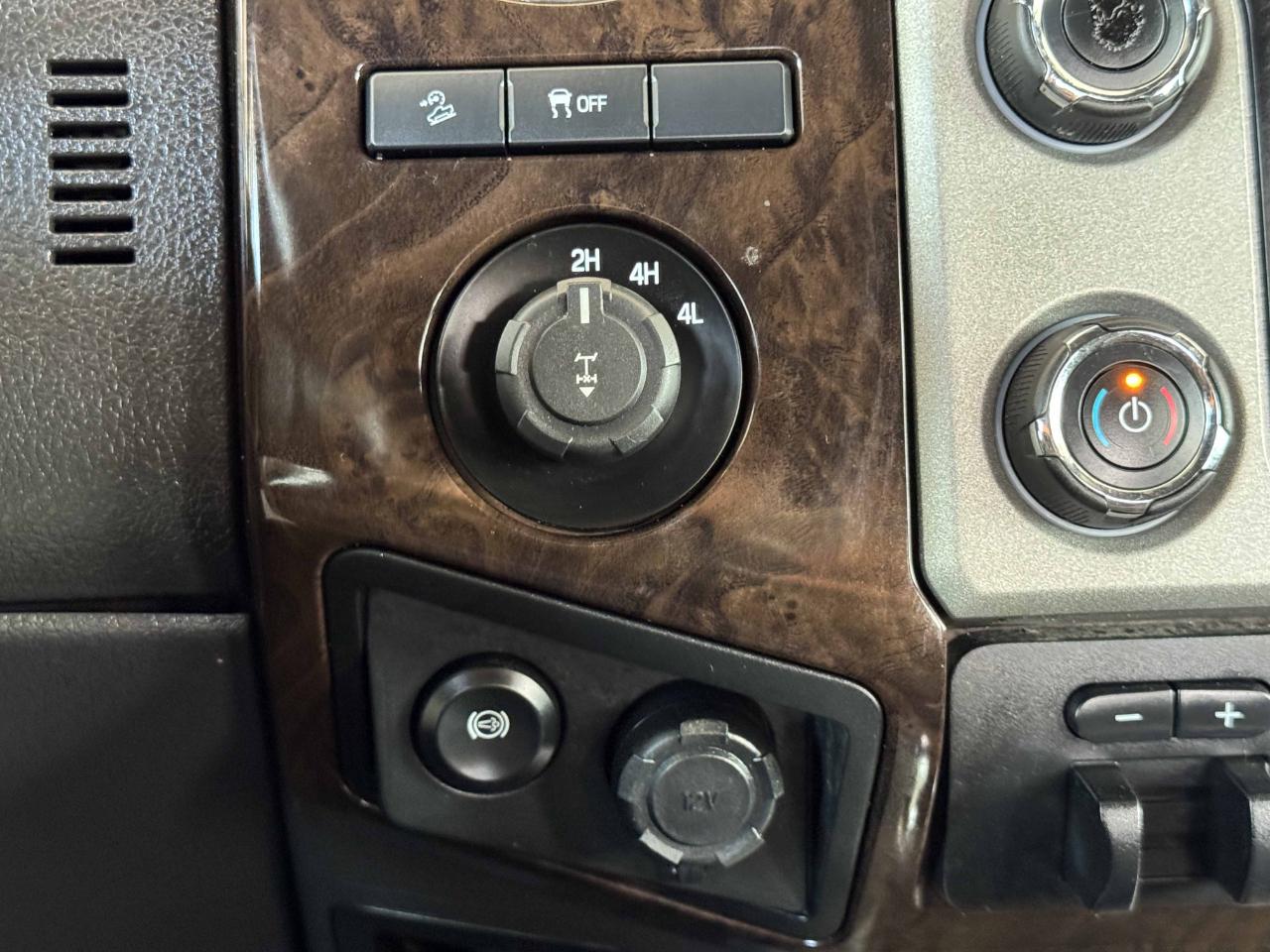 Ford Super Duty F-250 SRW  2015