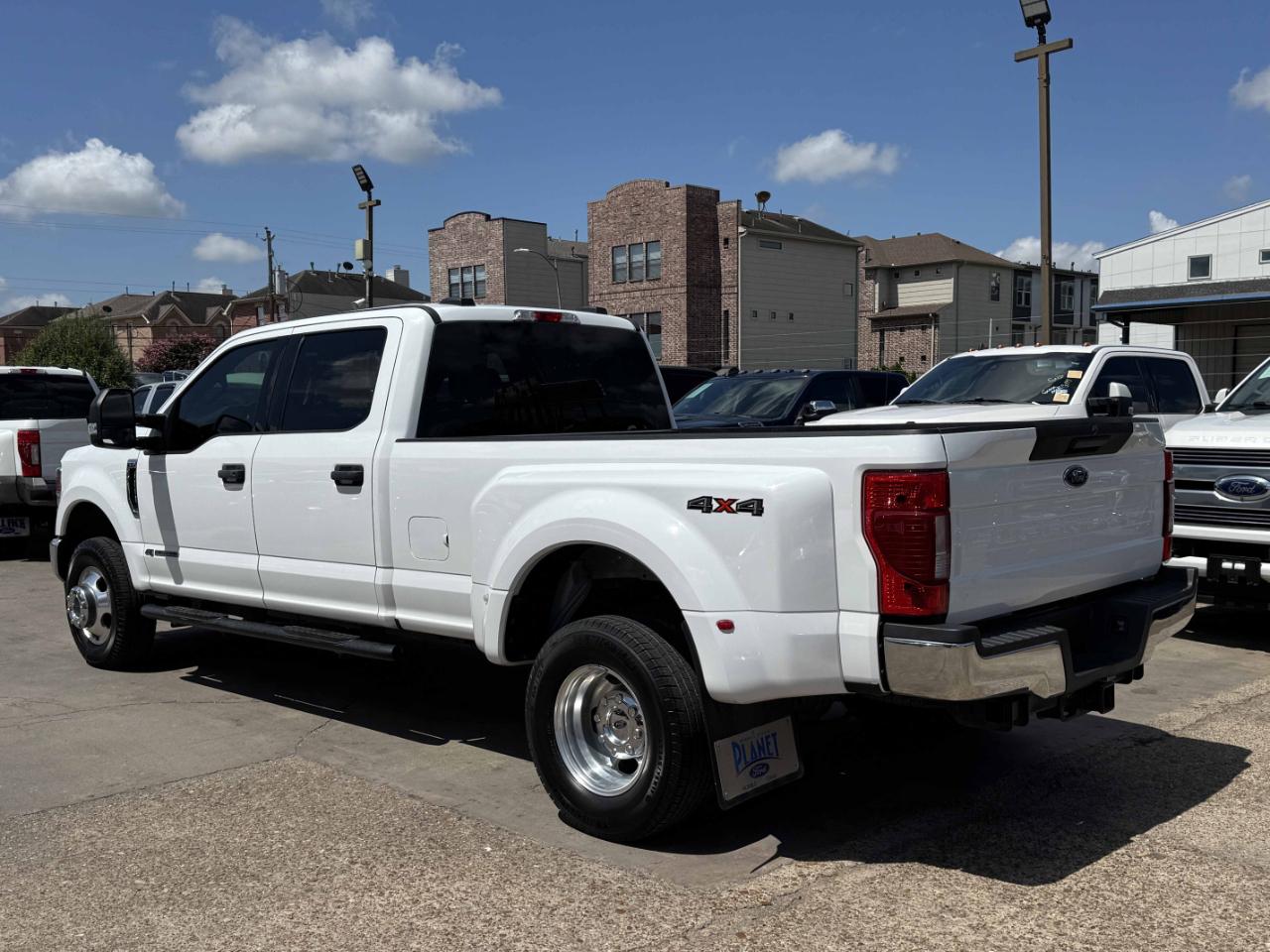Ford Super Duty F-350 DRW  2022