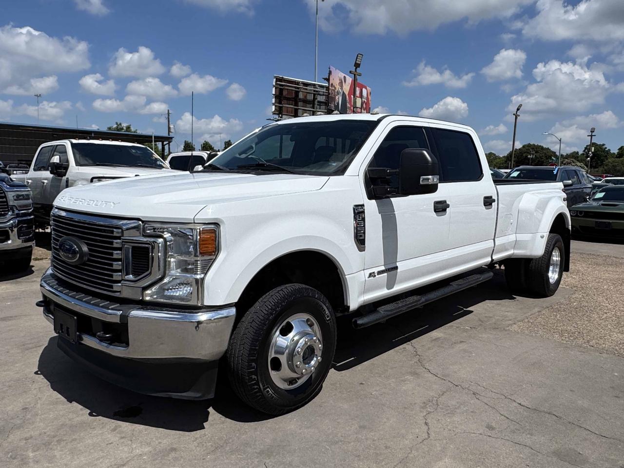 Ford Super Duty F-350 DRW  2022