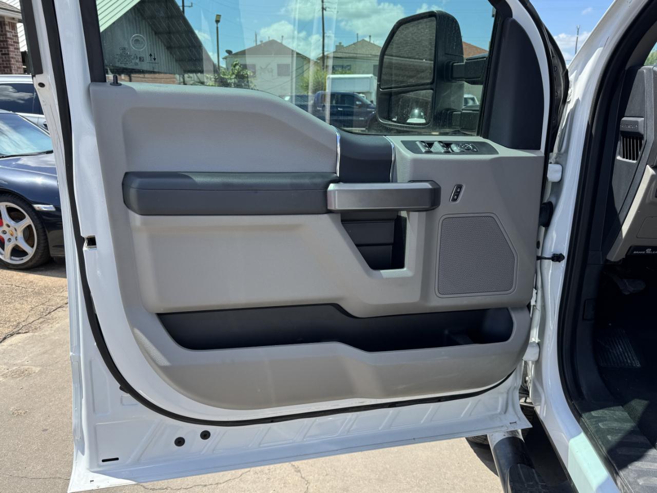 Ford Super Duty F-350 DRW  2022