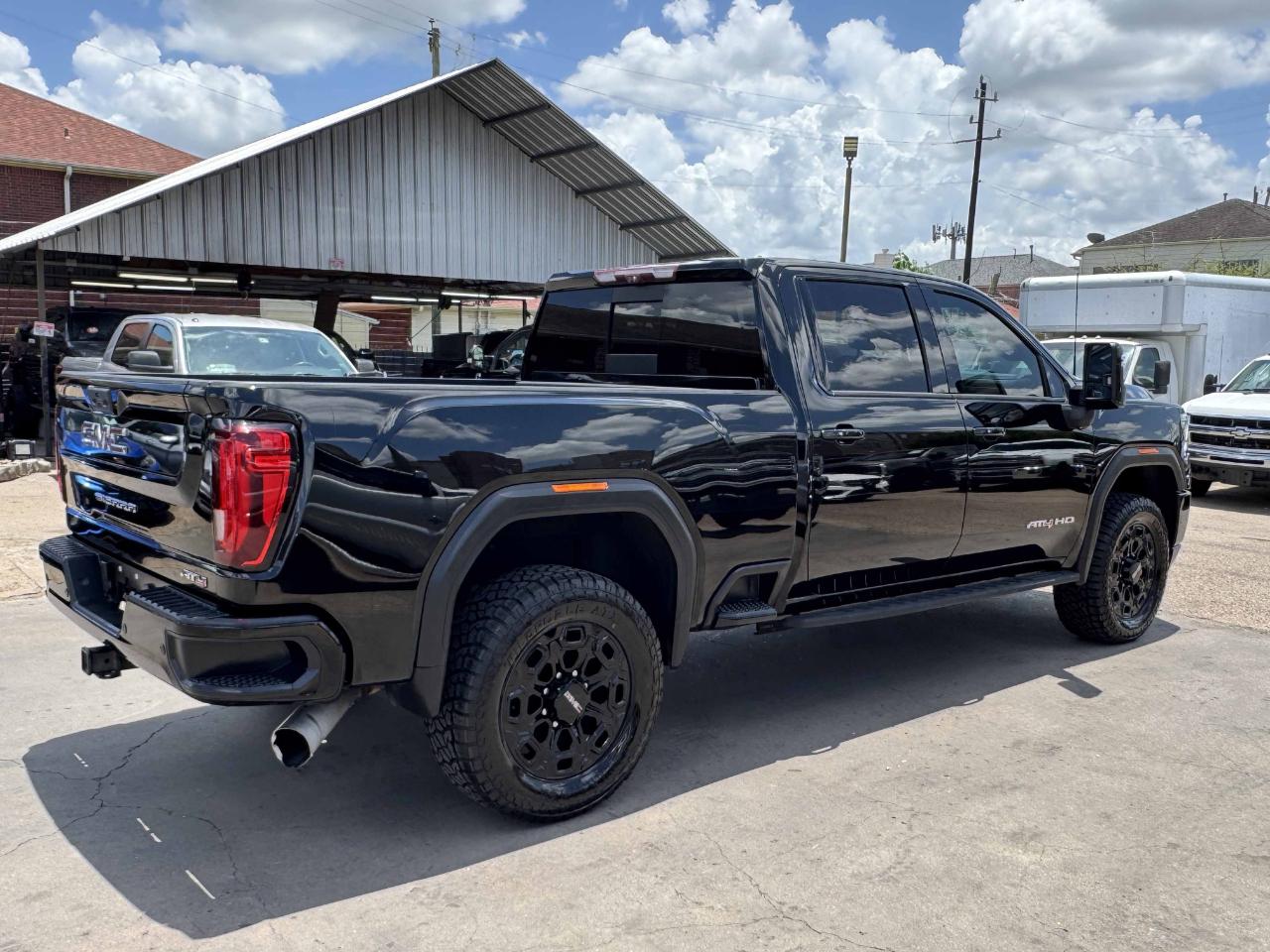 GMC Sierra 2500HD AT4 Crew Cab 4WD 2021
