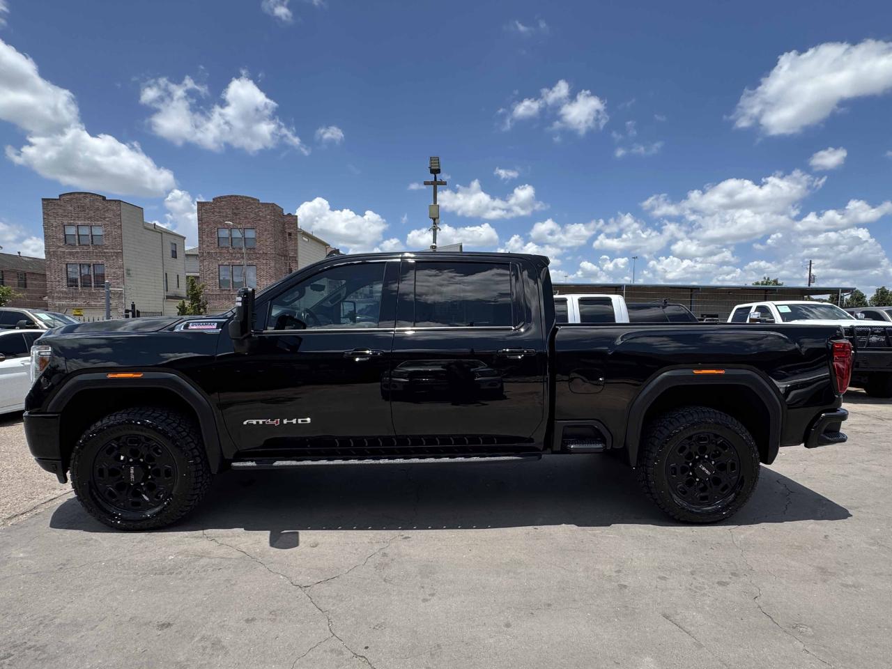 GMC Sierra 2500HD AT4 Crew Cab 4WD 2021