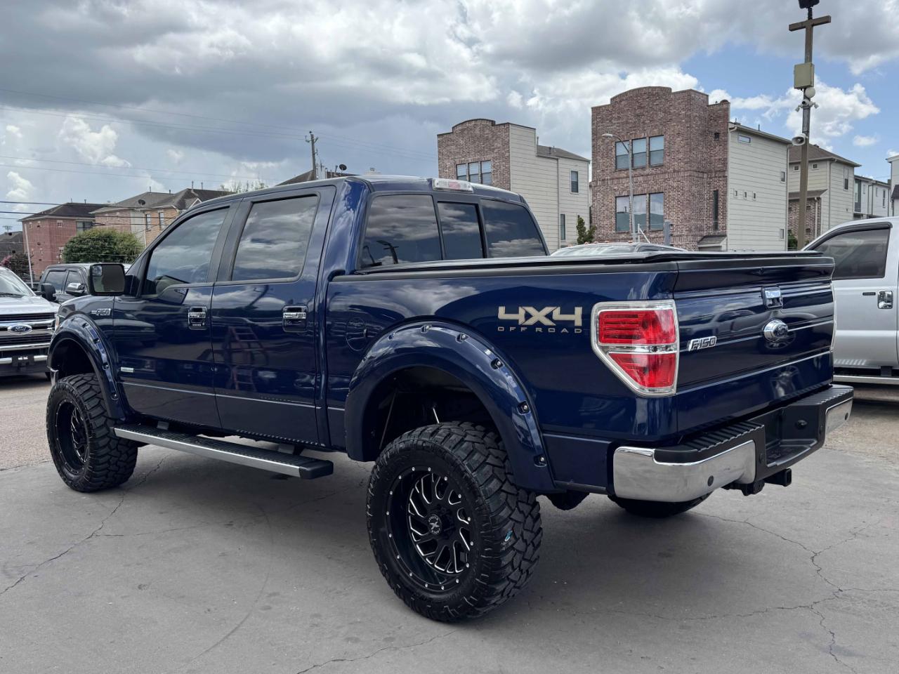 Ford F-150 Lariat SuperCrew 4WD 2012