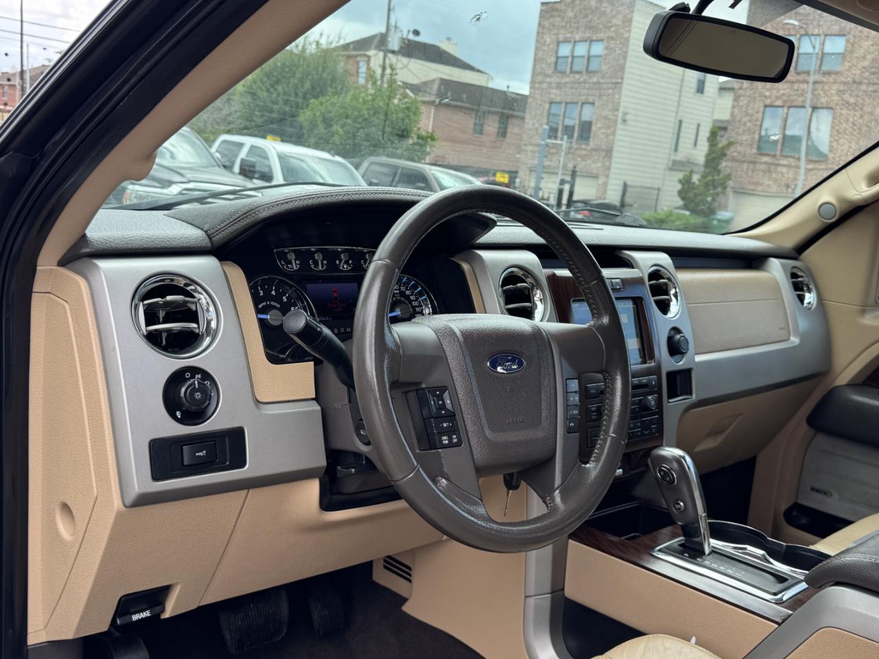 Ford F-150 Lariat SuperCrew 4WD 2012
