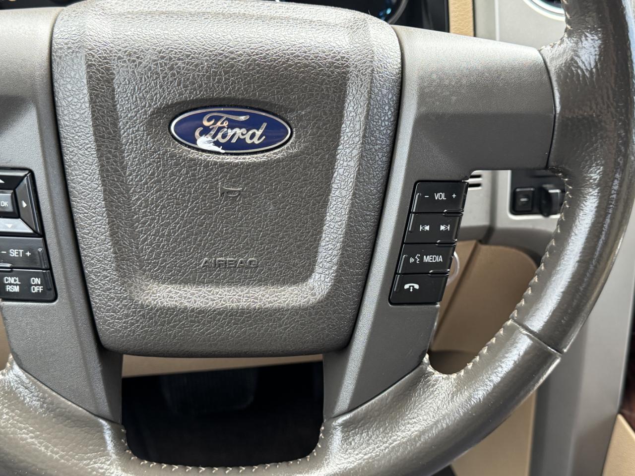 Ford F-150 Lariat SuperCrew 4WD 2012