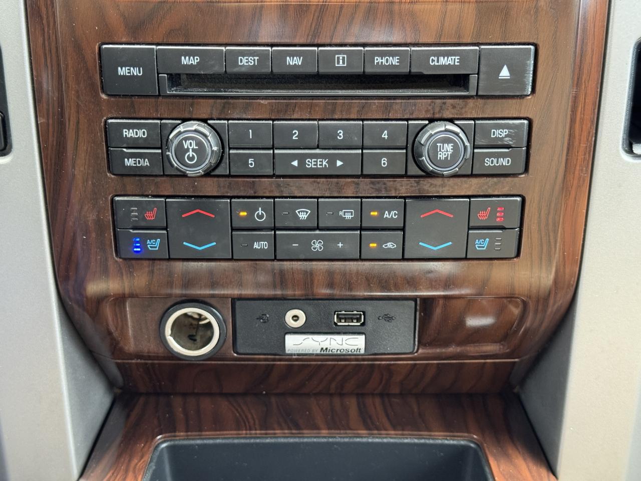 Ford F-150 Lariat SuperCrew 4WD 2012